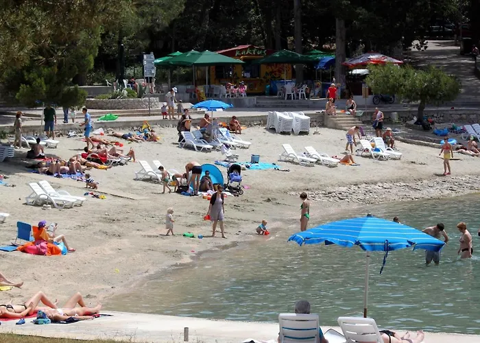 Apartments By The Sea Mali Losinj Apartman