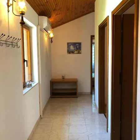 Apartments By The Sea Mali Losinj Apartment Mali Lošinj